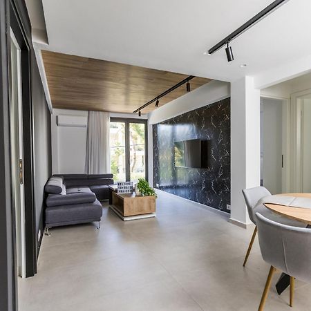 Varkiza Luxury Suites By Raise Варі Екстер'єр фото
