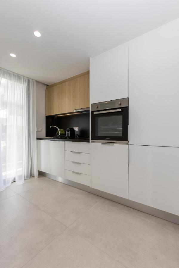 Varkiza Luxury Suites By Raise Варі Екстер'єр фото