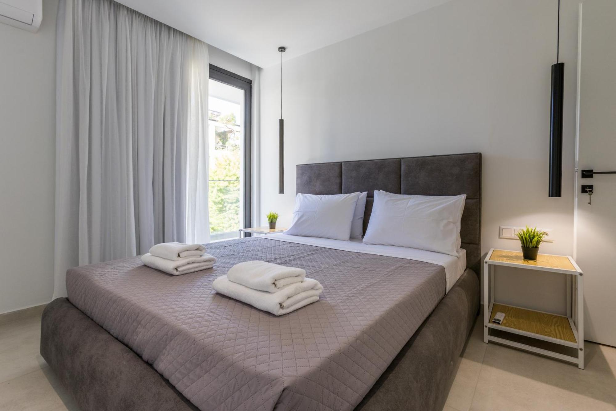 Varkiza Luxury Suites By Raise Варі Екстер'єр фото